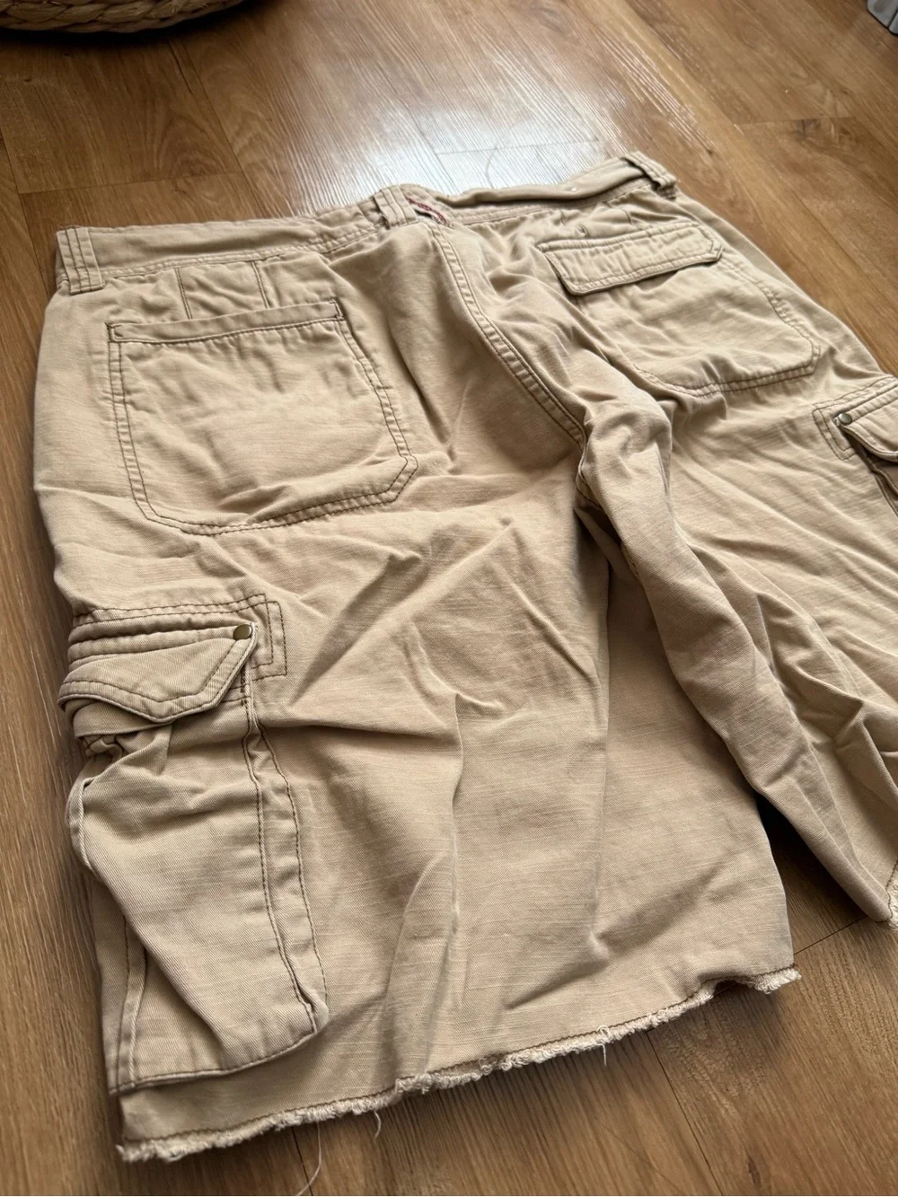 OP Khaki Cargo Shorts with Multi-Pocket Design
